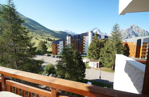 Les Deux Alpes Apartment | 100m from resort center, 5th floor, balcony, tv, 50m², Les 2 Alpes