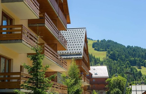 Valloire Apartment | 100m from ski slopes, floor -2, balcony, parking, ski locker, 33m², Valloire