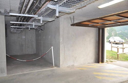 Valloire Apartment | 100m from ski slopes, Ground floor, balcony, parking, ski locker, 29m², Valloire