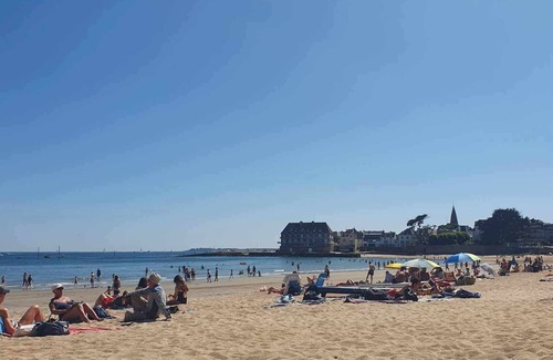 Larmor-Plage Apartment | 100m from the sea, bright apartment overlooking the marina,