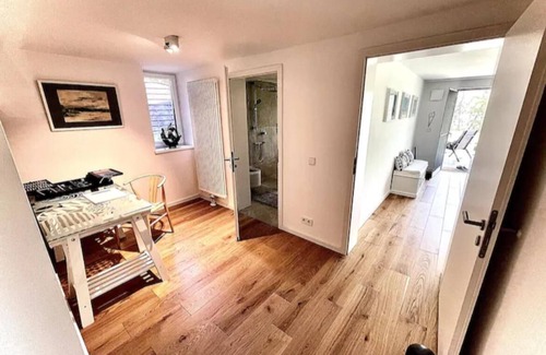 Caputh Apartment | 100m2 apartment in a house by the lake + garden near Potsdam