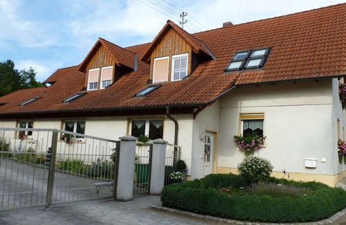 Sulzdorf an der Lederhecke Apartment | 100qm große, vollständig eingerichtete FeWo mit 3 Schlafzimmern