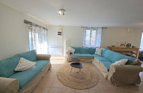Saint-Meard-de-Drone Cottage | 101 m² Cabin ∙ 3 bedrooms ∙ 6 guests