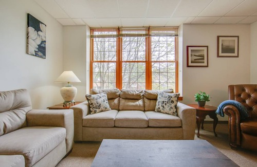 New Kensington Apartment | 102 m² Apartment ∙ 2 bedrooms ∙ 6 guests