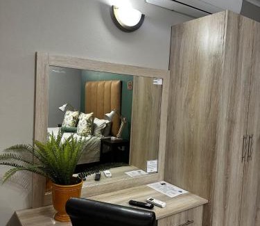 Jwaneng House | 1020 Sehudi Guesthouse