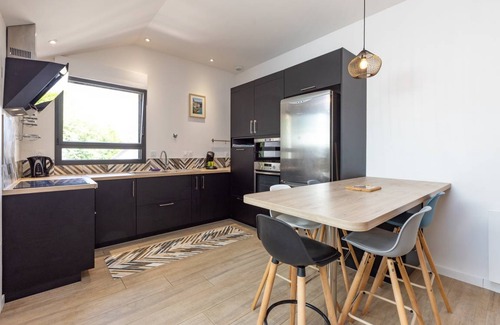 La Chapelle-Thouarault Apartment | 103 m² Apartment ∙ 3 bedrooms ∙ 6 guests