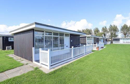 Chapel Saint Leonards House | 104 The Laurels