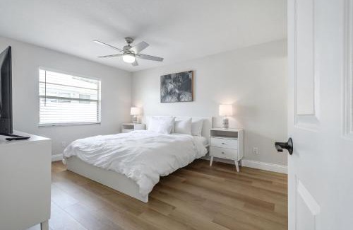 Apollo Beach House | 1053 Apollo Beach Blvd Unit 2