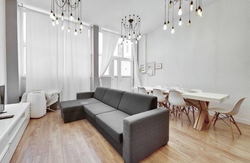 Saint-Vincent-de-Paul Apartment | 106-Suite Cece - Superb Duplex in Paris