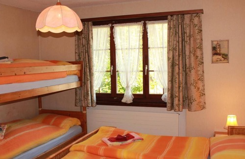 Altnau Apartment | 107 m² Apartment ∙ 3 bedrooms ∙ 12 guests
