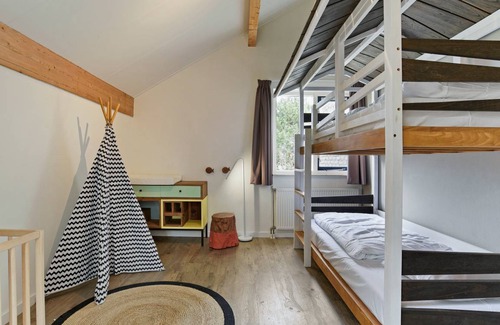 Julianadorp Villa | 108 m² Villa ∙ 3 bedrooms ∙ 6 guests