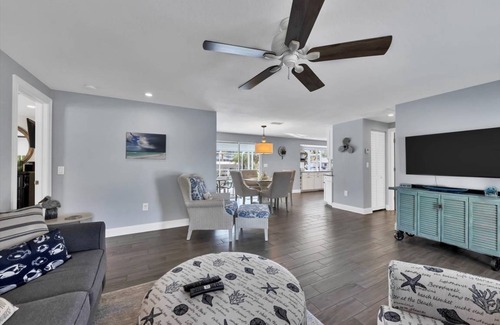 Grove City House | 109 m² House ∙ 2 bedrooms ∙ 4 guests