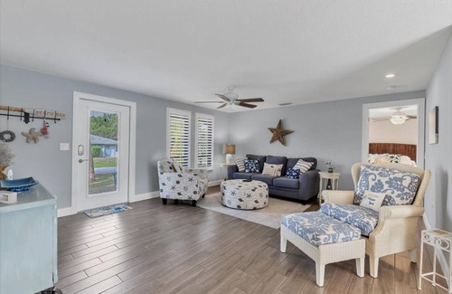 Grove City House | 109 m² House ∙ 2 bedrooms ∙ 4 guests