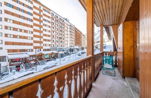 Tignes le Lac Apartment | 10m from ski slopes, 1st floor, tv, ski locker, 58m², Tignes