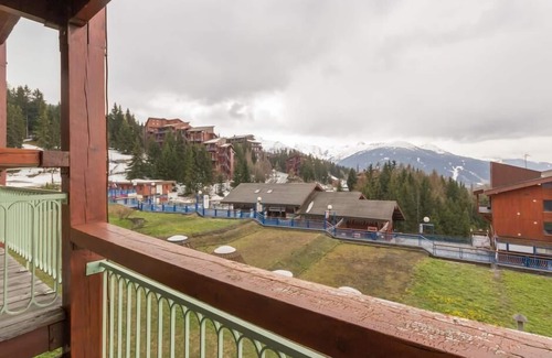 Arc-1800 Apartment | 10m from ski slopes, 2nd floor, view valley, balcony, tv, 33m², Les Arcs