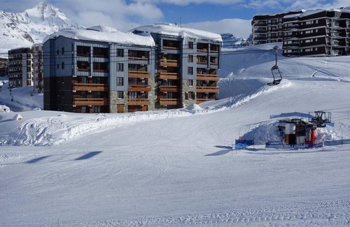 Le Lavachet Apartment | 10m from ski slopes, 5th floor, view ski slopes, balcony, tv, ski locker, 83m², Tignes