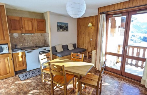 Aussois Apartment | 10m from ski slopes, floor -1, balcony, ski locker, 31m², Aussois