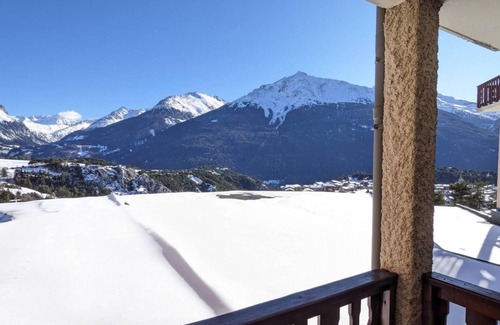 Aussois Apartment | 10m from ski slopes, floor -1, balcony, ski locker, 31m², Aussois
