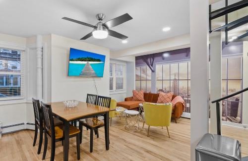 Hoboken Apartment | 10Min to NYC - 2BR/2.5Bath-3Beds-Free Parking-No Chores