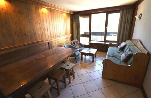 Le Lavachet Apartment | 10th floor, view open, terrace, tv, ski locker, 65m², Tignes