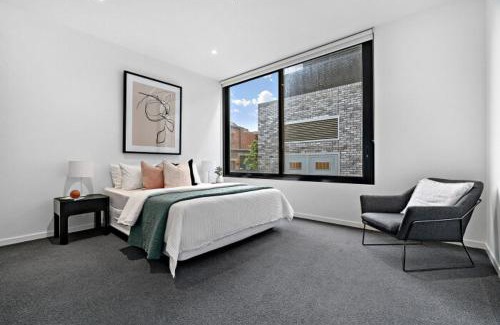 Windsor Apartment | 11/7 White street