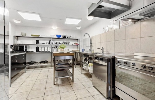 Ronde House | 11 bedroom pet friendly home in Rønde