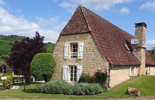 Tursac House | 11 PERSON CHARACTER HOUSE with private pool & view of the Vézère Valley