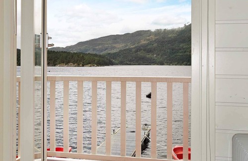 Suldal House | 11 person holiday home in hebnes