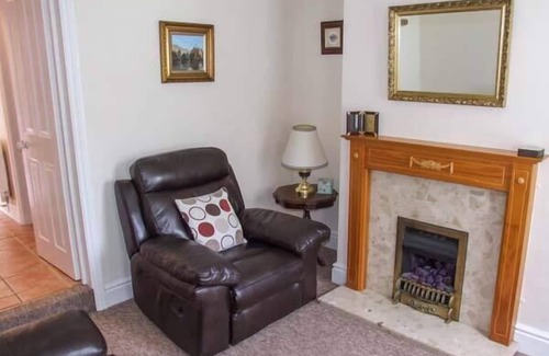 Stratford-upon-Avon Cottage | 11 VICTORIA COTTAGES, with a garden in Stratford-Upon-Avon