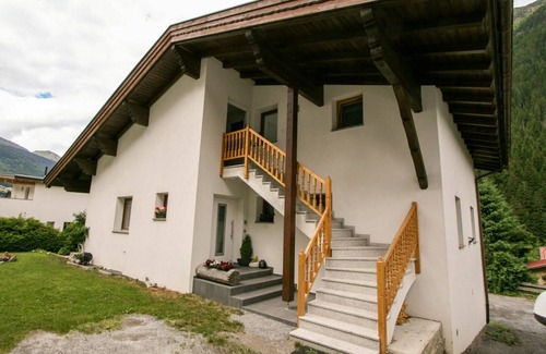 See Apartment | 110 m² Apartment ∙ 2 bedrooms ∙ 5 guests