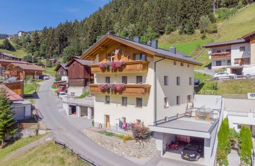 Kappl Apartment | 110 m² Apartment ∙ 4 bedrooms ∙ 7 guests