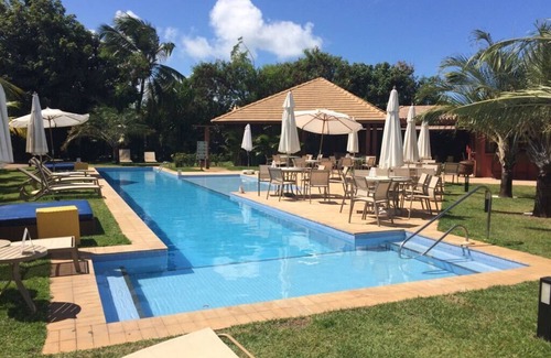 Praia do Forte Apartment | 110 m2 apartment with 2 suites overlooking environmental protection area