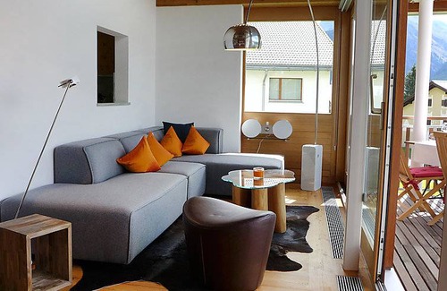 Pontresina Apartment | 110 m² Apartment ∙ 2 bedrooms ∙ 4 guests