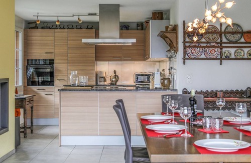 Wilderswil Apartment | 110 m² Apartment ∙ 1 bedroom ∙ 4 guests