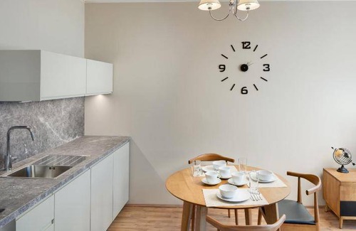 Holesovice Apartment | 110 m² Apartment ∙ 2 bedrooms ∙ 10 guests