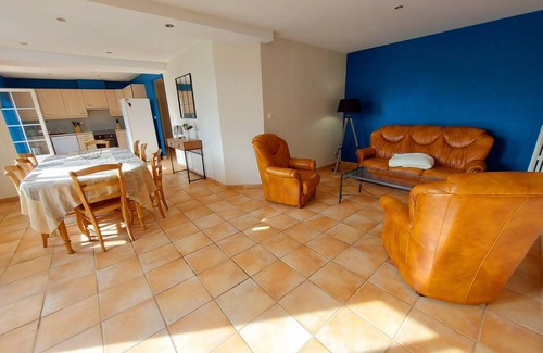 Juvigne Cottage | 110 m² Cabin ∙ 4 bedrooms ∙ 7 guests