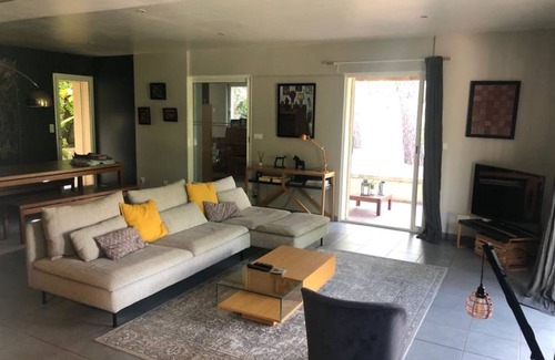 Hopitaux-Facultes House | 110 m² House ∙ 2 bedrooms ∙ 4 guests