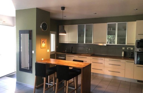 Hopitaux-Facultes House | 110 m² House ∙ 2 bedrooms ∙ 4 guests