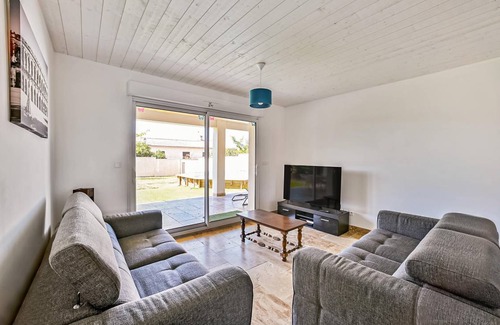 Saint-Theodorit House | 110 m² House ∙ 3 bedrooms ∙ 8 guests
