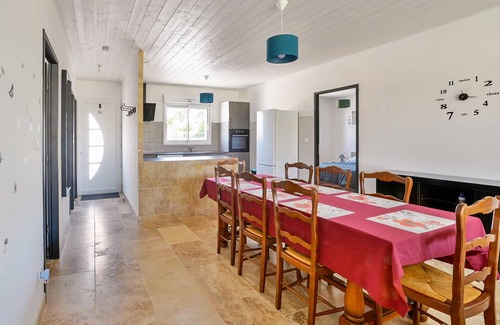 Saint-Theodorit House | 110 m² House ∙ 3 bedrooms ∙ 8 guests