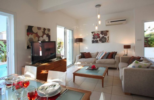 Cape Greko Villa | 110 m² Villa ∙ 2 bedrooms ∙ 4 guests