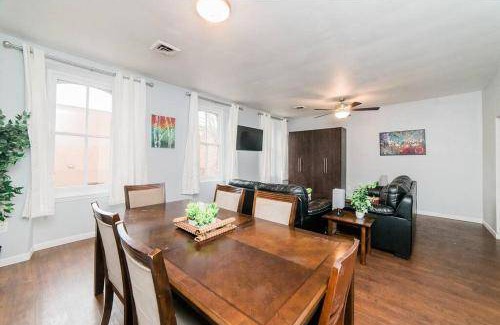 Manchester Apartment | 111 m² Apartment ∙ 1 bedroom ∙ 8 guests