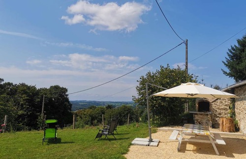 Correze House | 114 m² Gîte ∙ 3 bedrooms ∙ 6 guests