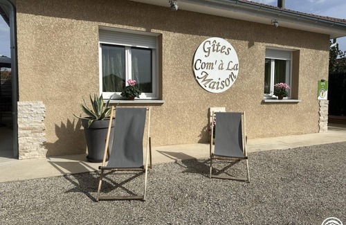 Perouges House | 115 m² Gîte ∙ 4 bedrooms ∙ 10 guests