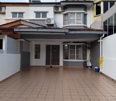Bentong Apartment | 116 Bukit Indah Bentong Homestay- 5min to town