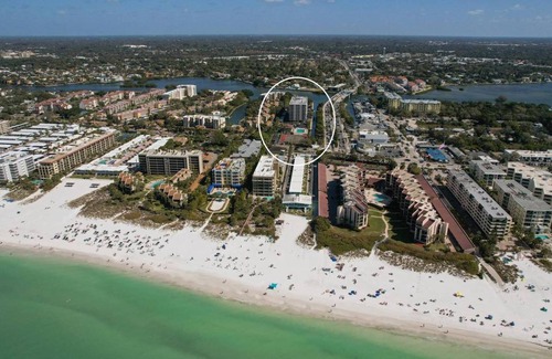 Siesta Key Condo | 116 m² Condo ∙ 2 bedrooms ∙ 6 guests