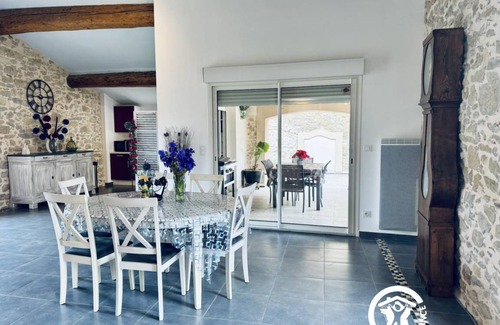 Mailhac House | 116 m² Gîte ∙ 3 bedrooms ∙ 6 guests
