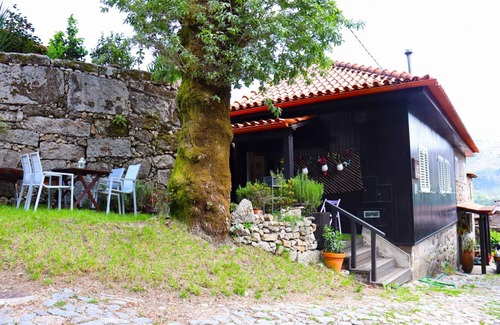 Campo de Gerez House | 117 m² House ∙ 2 bedrooms ∙ 7 guests