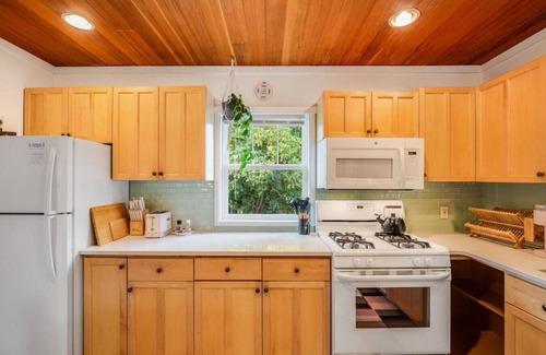 Fall City House | 118 - The Willow Tree Bungalow