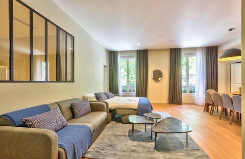 Bonne-Nouvelle Apartment | 119 - Urban Spacious Flat in Center of Paris
